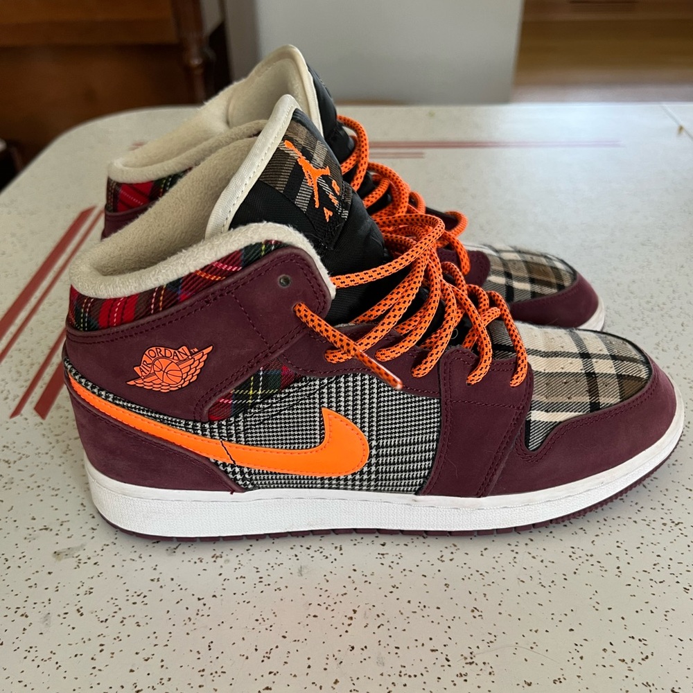 Nike Air Jordan 1 Mid SE Colorway Night Maroon, black, white, orange Sneakers